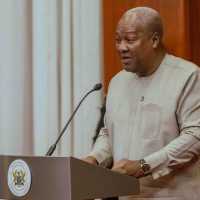 Mahama hosts AU summit on ending AIDS, TB